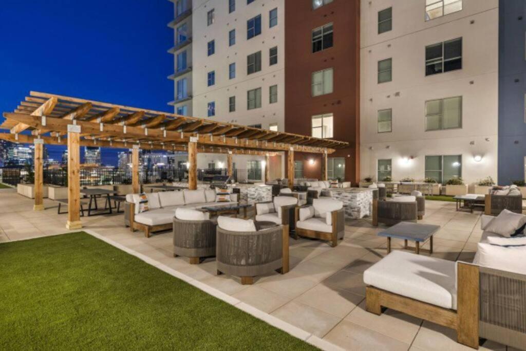 Beverly Hills Suite Penthouse The Gulch Nashville Eksteriør billede